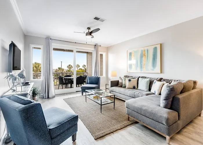 114 West Arctic