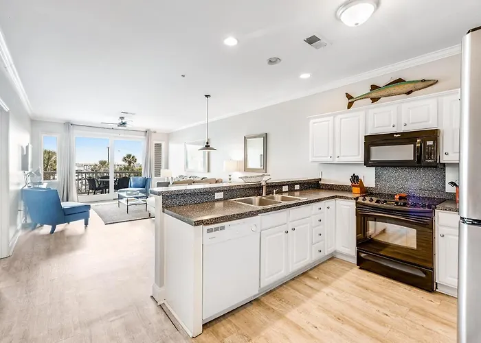 114 West Arctic