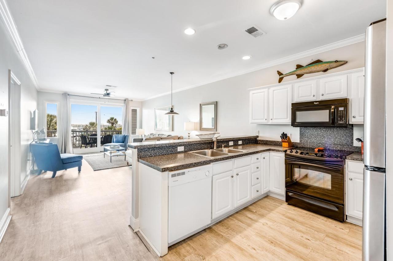 114 West Arctic