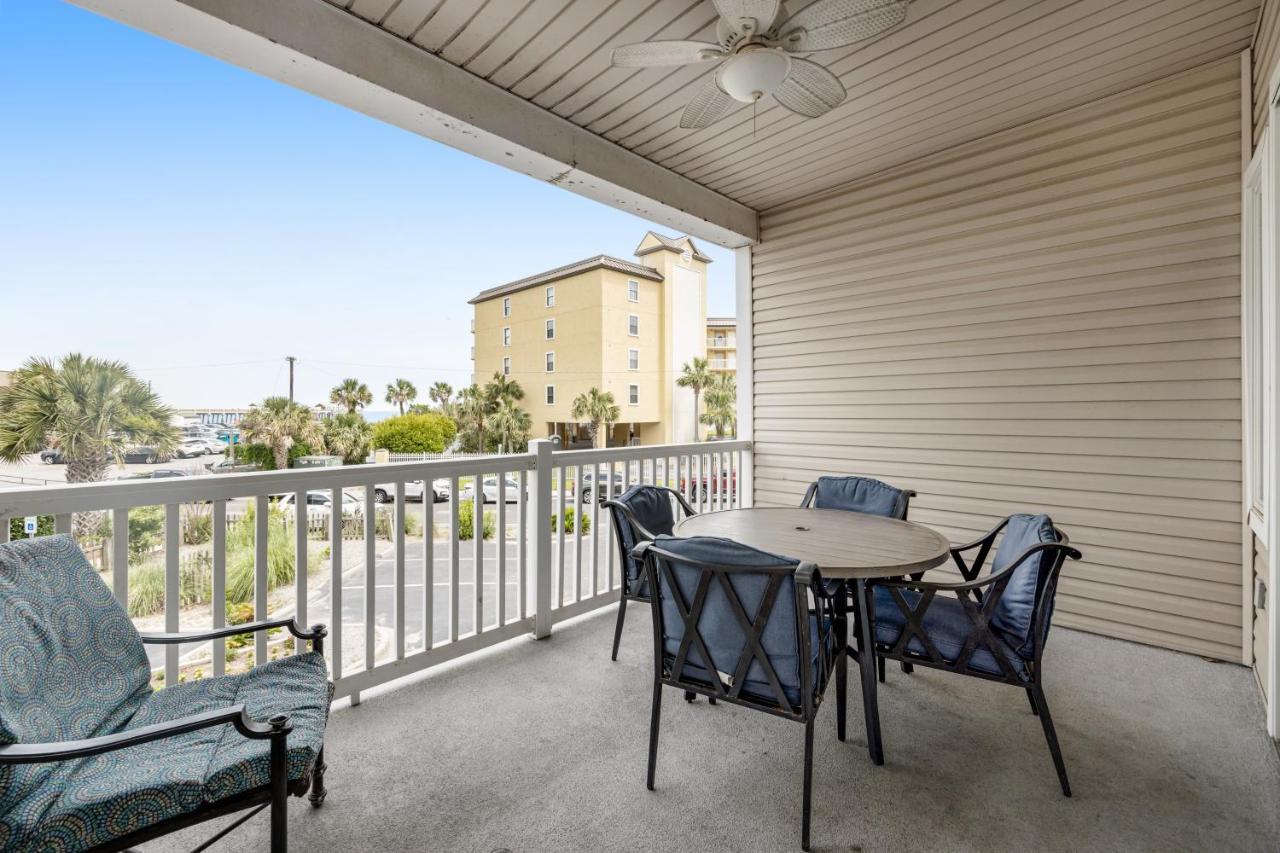 114 West Arctic Folly Beach